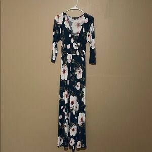 Floral V-Neck Long Sleeve Maxi Dress